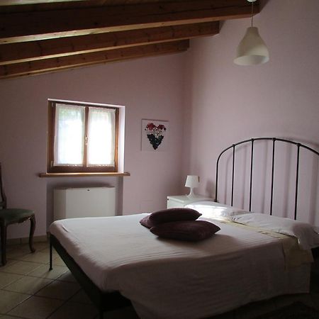 Agriturismo Fior Di Pesco Hotel Sommacampagna Luaran gambar