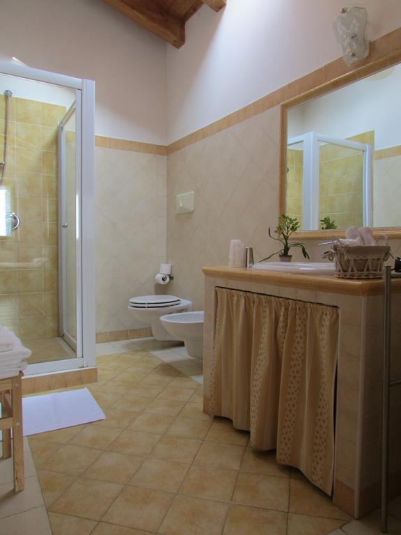 Agriturismo Fior Di Pesco Hotel Sommacampagna Luaran gambar