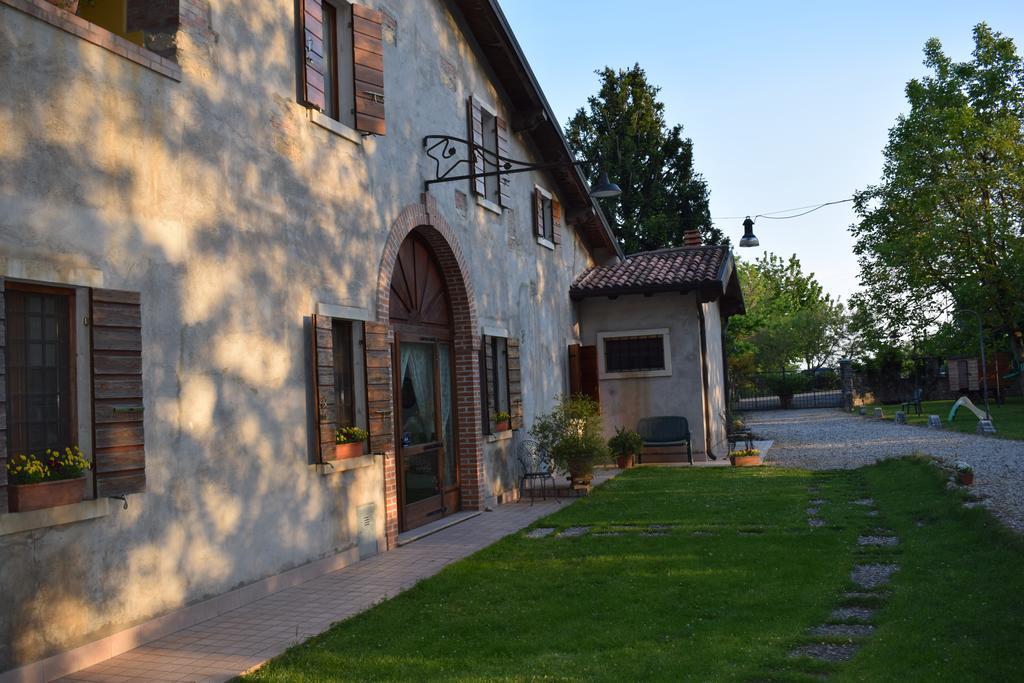 Agriturismo Fior Di Pesco Hotel Sommacampagna Luaran gambar