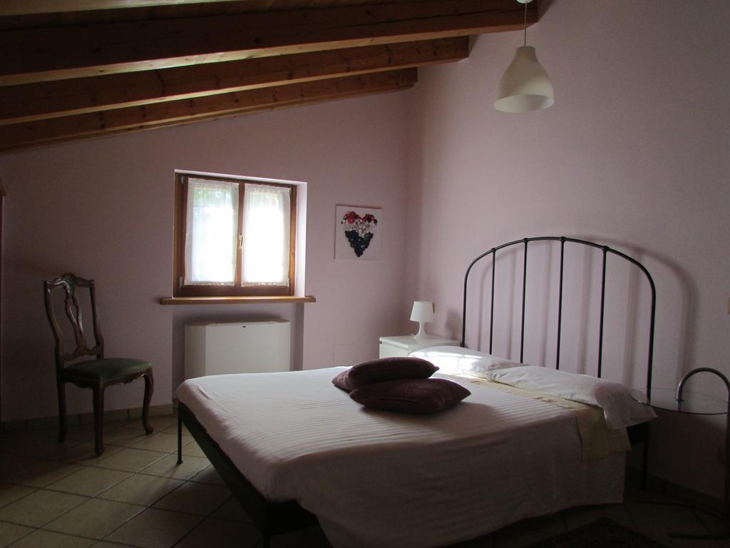 Agriturismo Fior Di Pesco Hotel Sommacampagna Luaran gambar