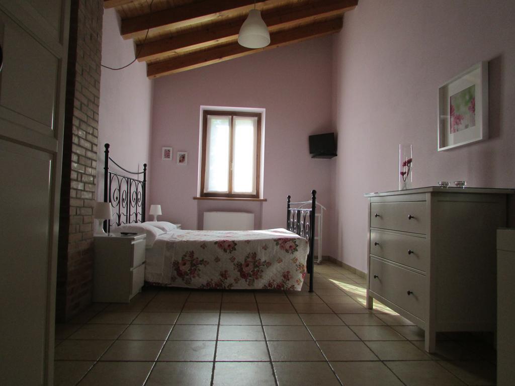 Agriturismo Fior Di Pesco Hotel Sommacampagna Luaran gambar