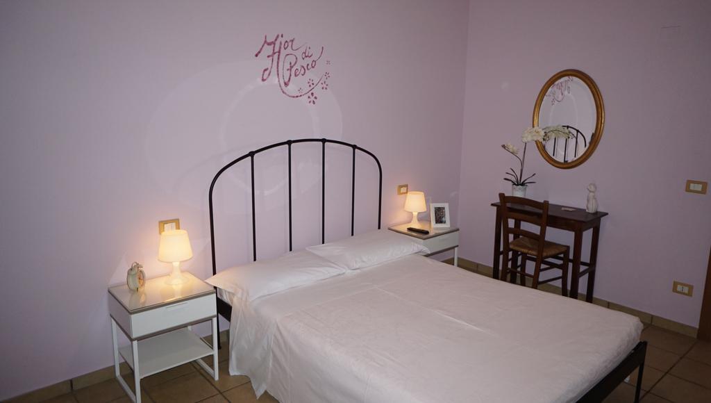 Agriturismo Fior Di Pesco Hotel Sommacampagna Luaran gambar