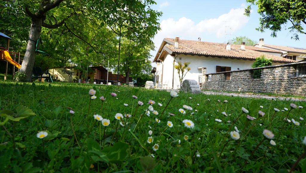 Agriturismo Fior Di Pesco Hotel Sommacampagna Luaran gambar