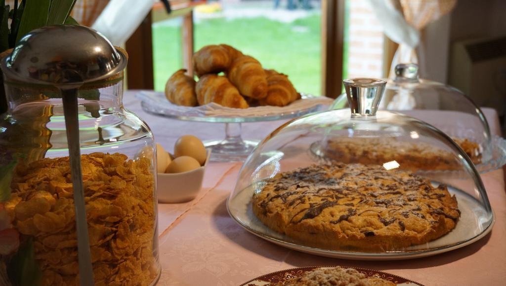 Agriturismo Fior Di Pesco Hotel Sommacampagna Luaran gambar