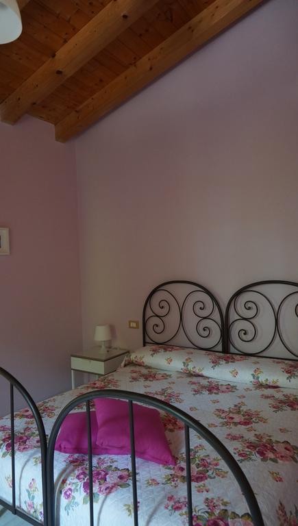 Agriturismo Fior Di Pesco Hotel Sommacampagna Luaran gambar