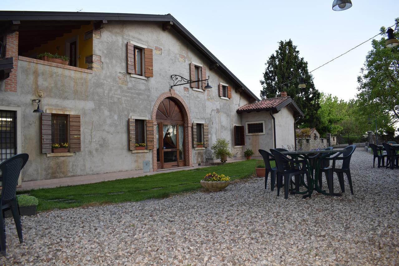 Agriturismo Fior Di Pesco Hotel Sommacampagna Luaran gambar